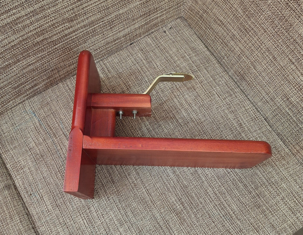 Table Top Polished Wooden Coconut Scraper Grater Thengai Thuruvi Chirava (Mahogany, Stainless Steel)